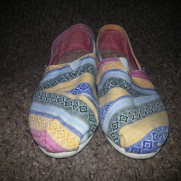 TOMS-Classic Slip On Shoes-AZTEC TRIBAL PATTERN-Size 7M-Near Mint - Picture 3 of 7